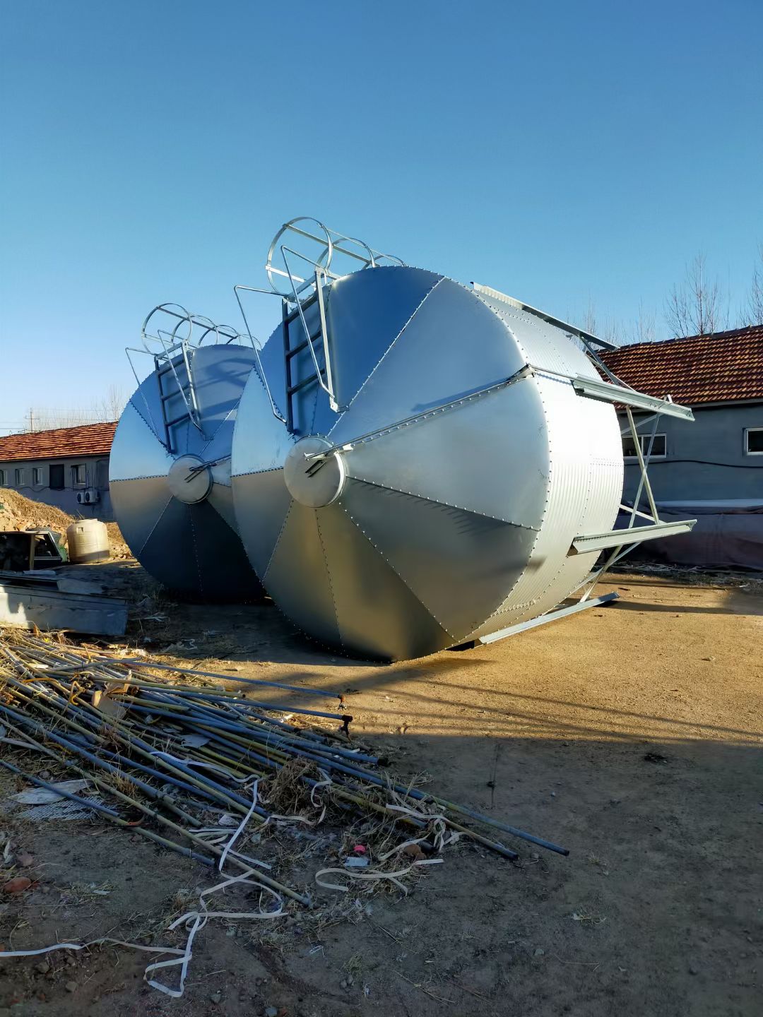 Livestock & Poultry Systems